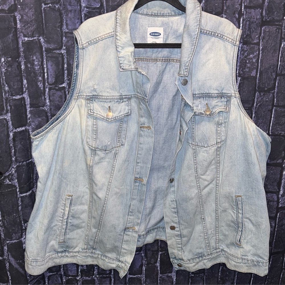 Old Navy Light Wash Denim Vest sz 4x - Picture 2 of 14